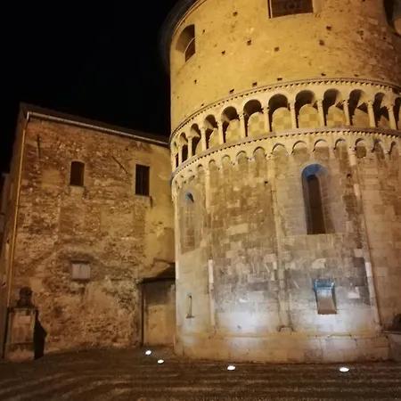 Sotto Le Torri Nocleg ze śniadaniem Albenga